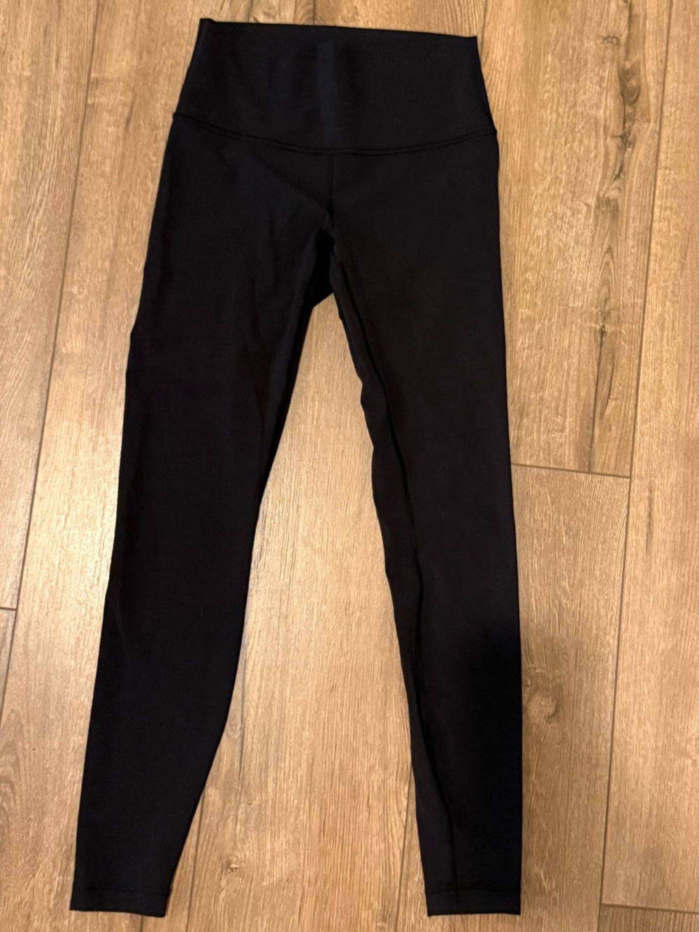 Lululemon Women’s Black Leggings Size 6 28” Inseam